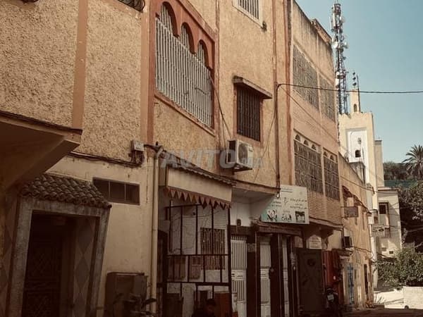 Immeuble de 4 étages à vendre, quartier Vacances, Taounate