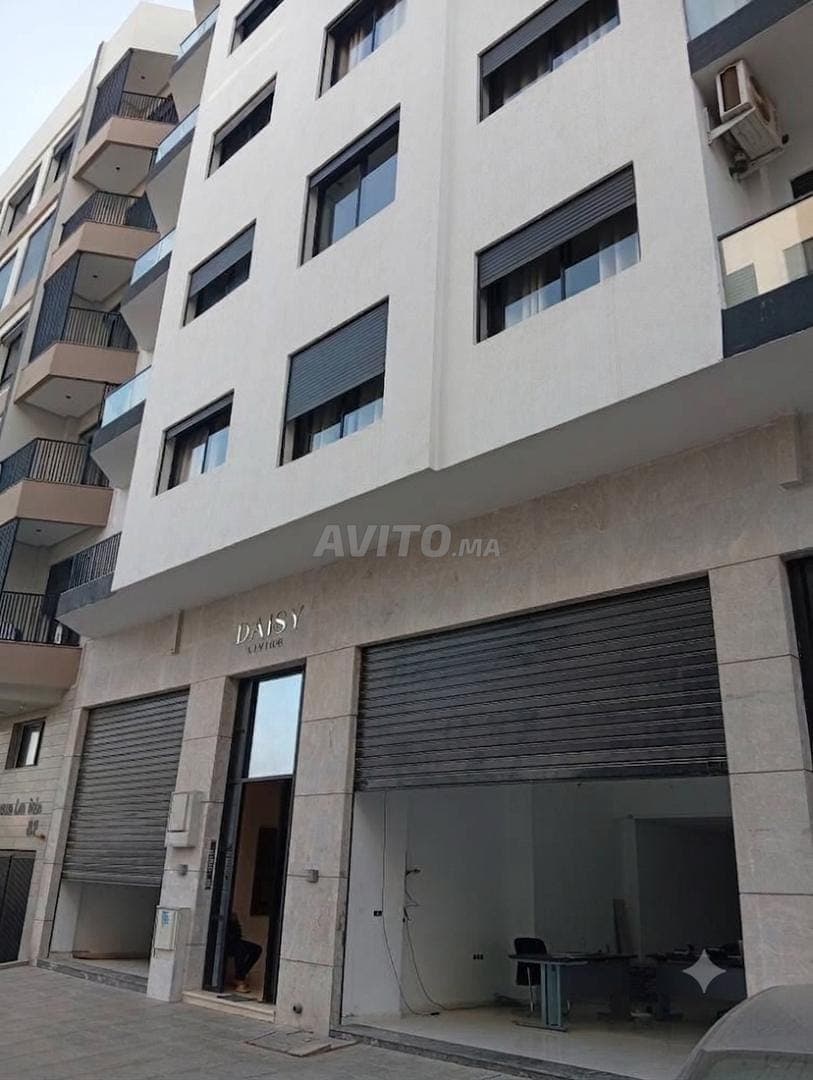 Magasin à louer 117m2/52m2