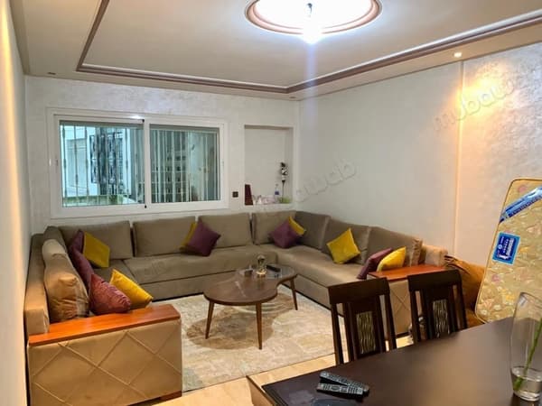 Villa lux Haut standing à louer 2000m²