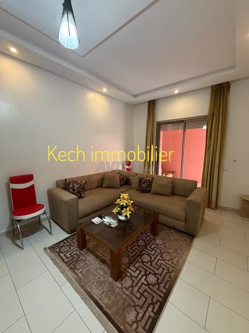 Mooi appartement met 2 slaapkamers, gemeubileerd, te huur