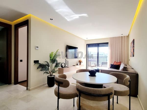 Brand new south-facing studio with terrace and parking