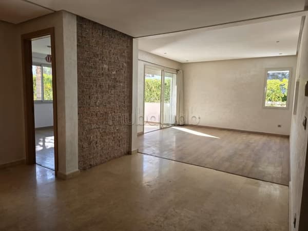 Bel appartement vide