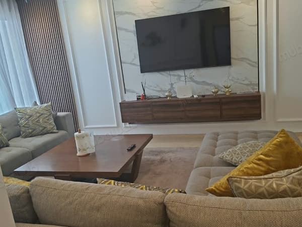 Schöne möblierte Wohnung zur Miete in Riad. Wohnfläche 120 m². Möbliert