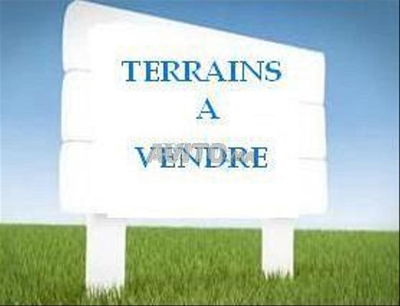 A vendre terrain de1700m2 situe au cœur deSouissi