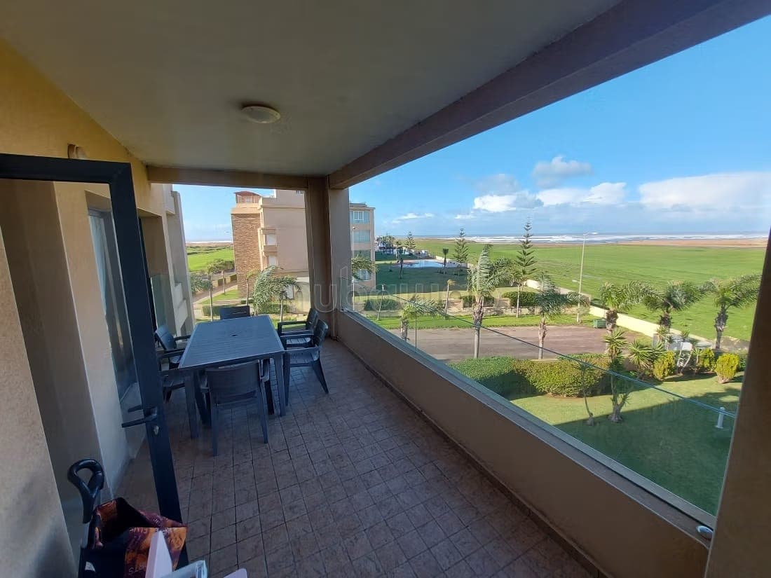 Bouznika plage vente bel appartement 2 chambres terasse vue sur mer