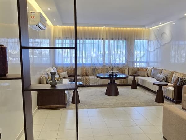 Location d'un appartement à Les Hôpitaux. 3 grandes pièces