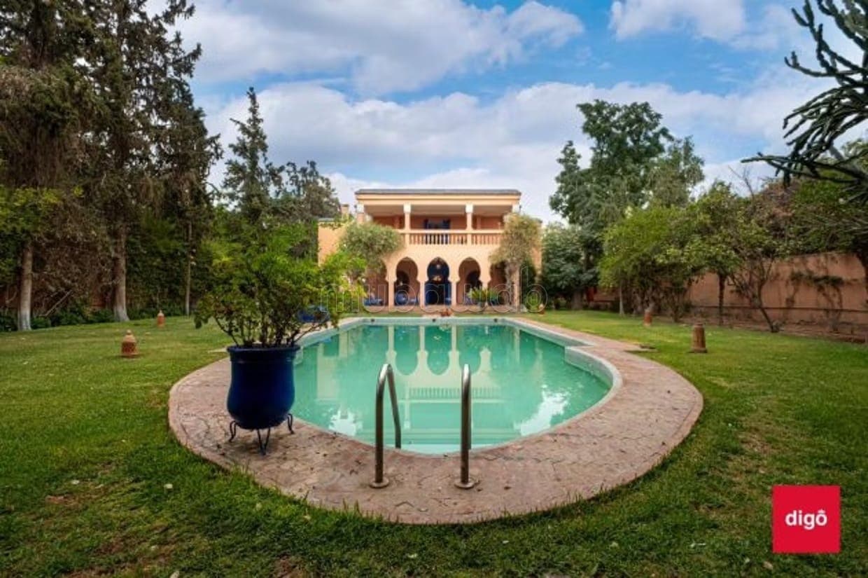 A vendre Grande Villa avec piscine et grand jardin, Targa, Marrakech