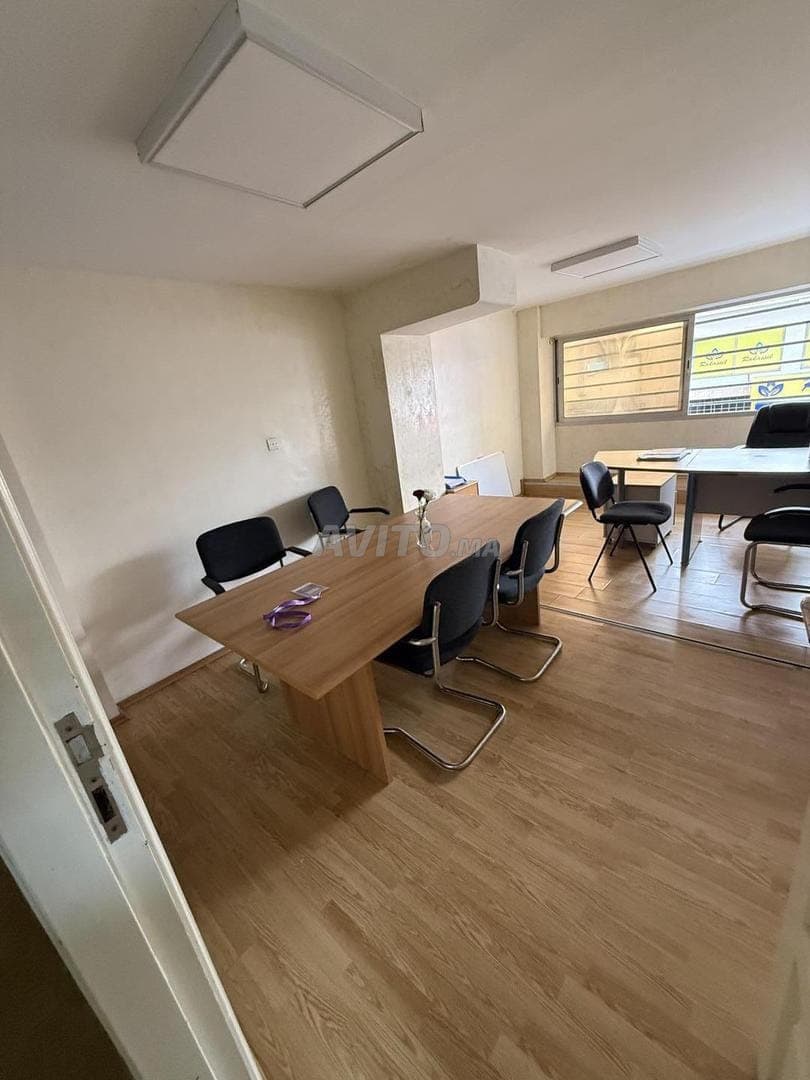 Bureau à vendre bien situé à Bourgogne