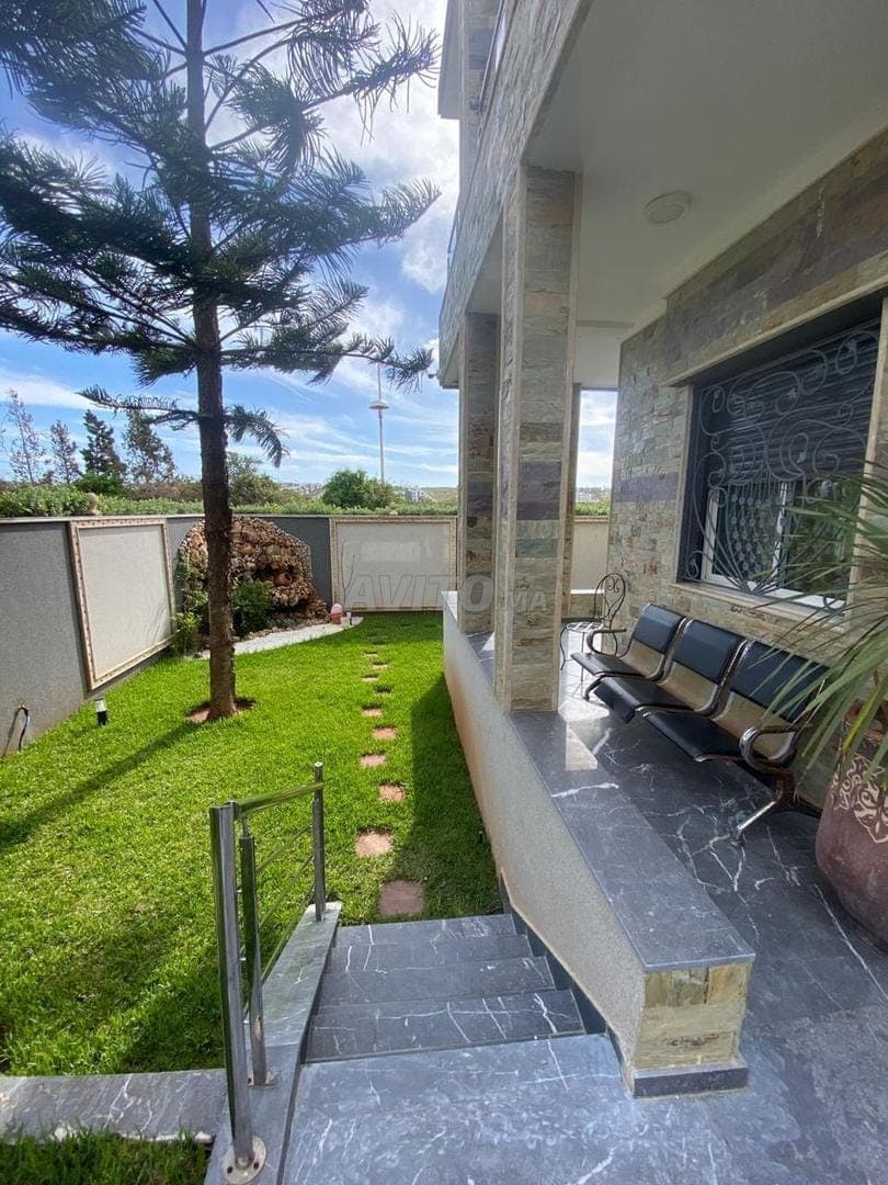 À VENIR VILLA ISOLÉ DAR BOUAZZA