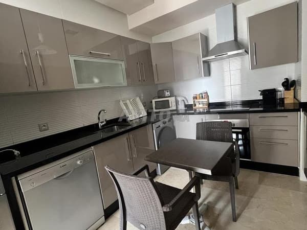 Appartement à louer 89 m² à Tanger
