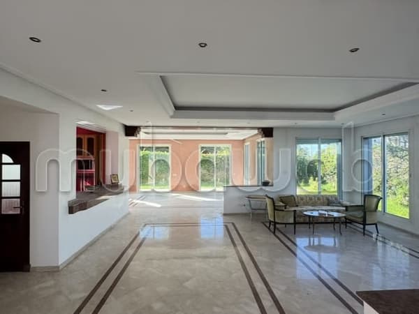 Villa à vendre à deux pas de l’École Belge – Excellente exposition