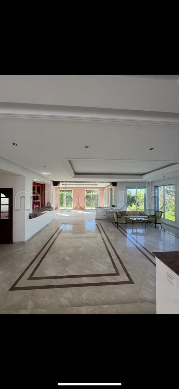 Villa à vendre à deux pas de l’École Belge – Excellente exposition