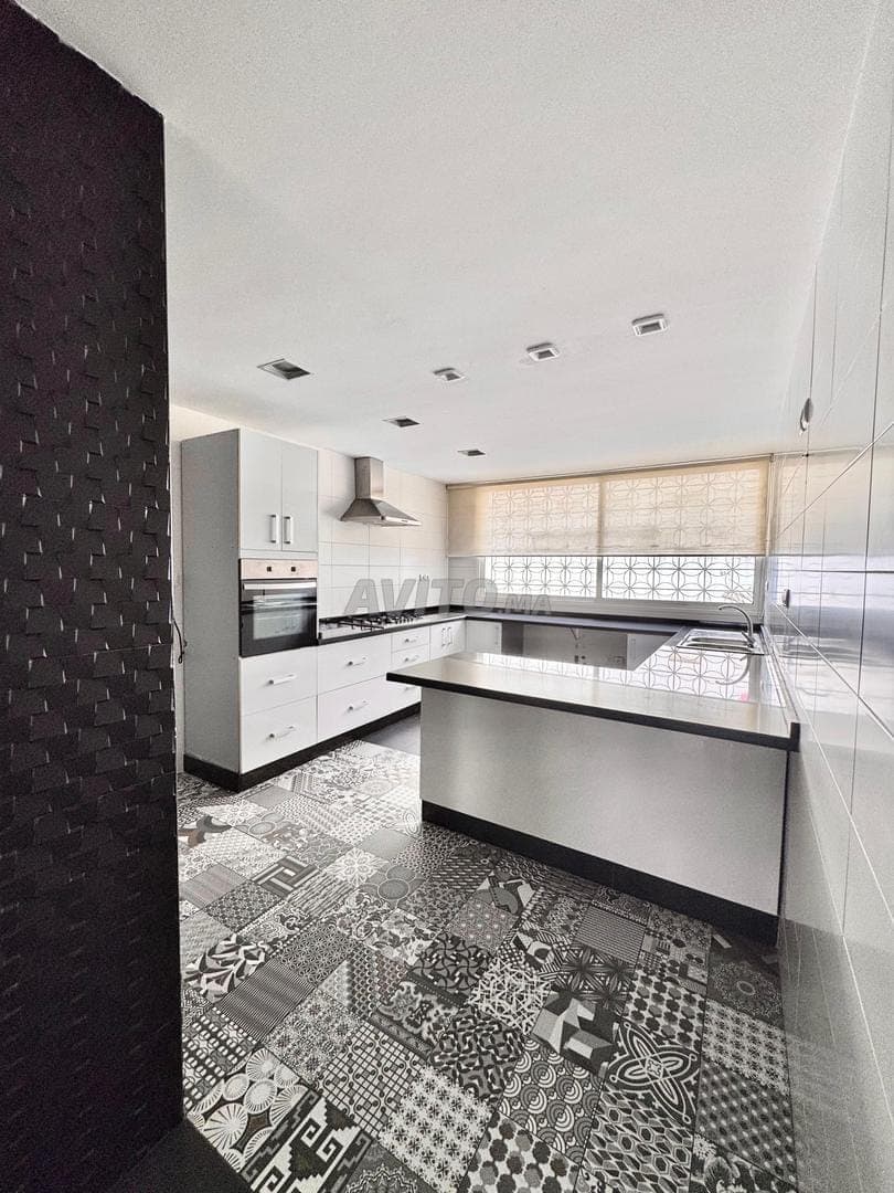 Bel appartement rénové et lumineux - Maarif
