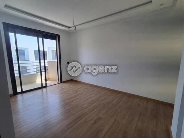 DAR-DA-1145 - Appartement à vendre à Dar Bouazza