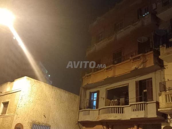 163m2 Lusitania Building for Sale