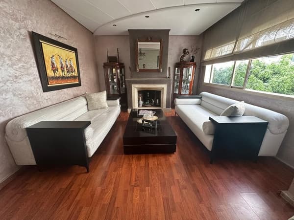 239 m² apartment for rent in Casablanca Racine