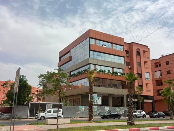 Immeuble neuf entier à vendre ou à louer IZDIHAR