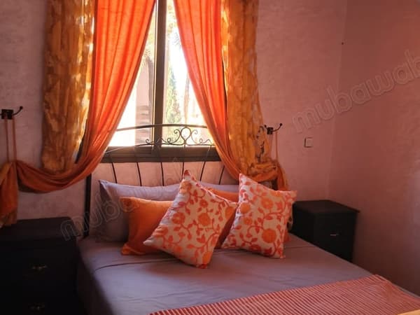 Très bel appartement en location à Route de Fez. 2 belles chambres. Meublé
