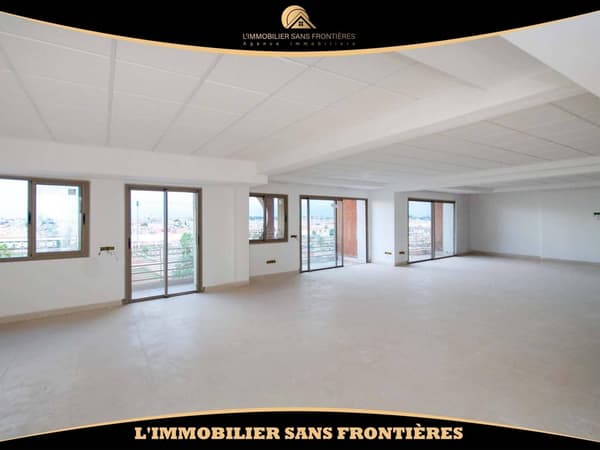 Oficina en alquiler en Bab Doukala, 300m², Marrakech