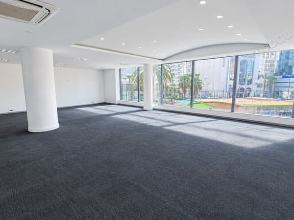Bureau de standing de 250 m² à louer