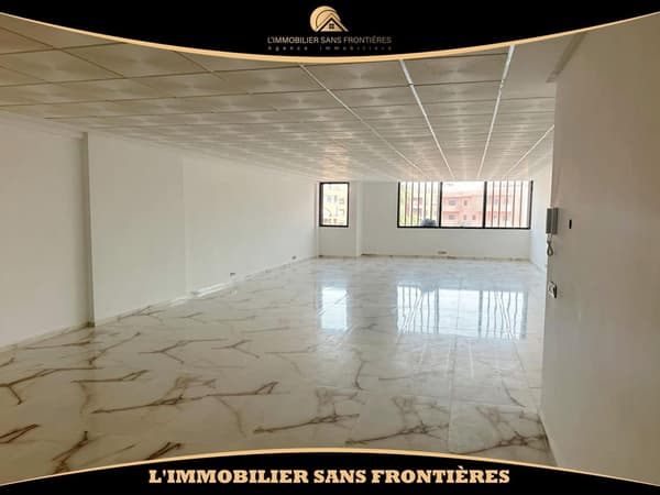 Büroetage zu vermieten in Guéliz, Marrakech, Parkplatz, 95 m²
