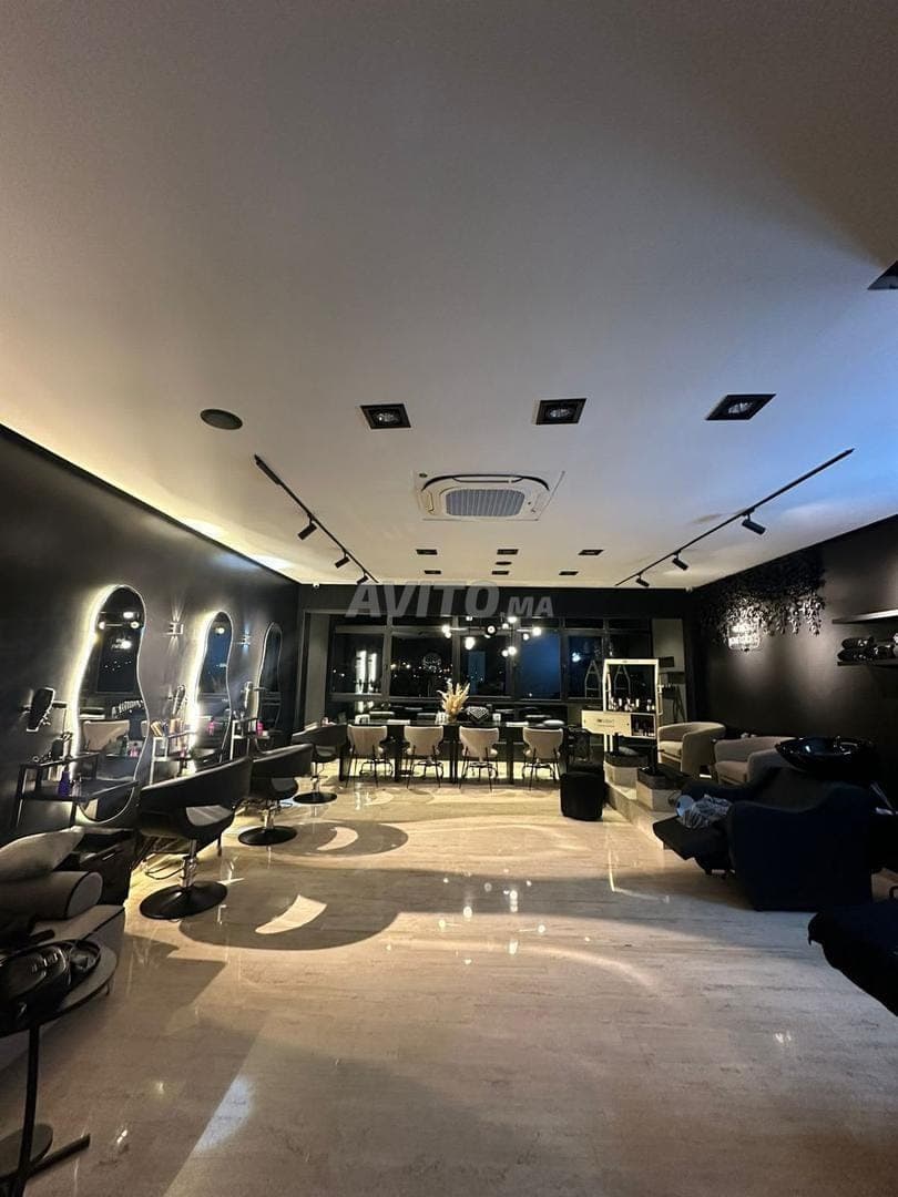 Salon de coiffure à louer pour femmes