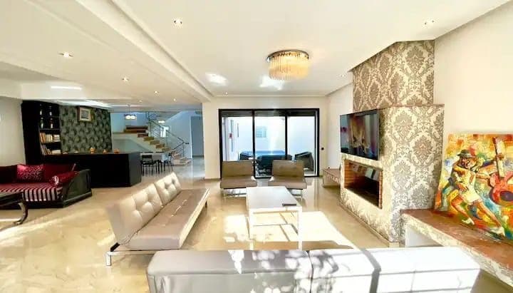 Villa van 365 m² te koop in Casablanca Nassim