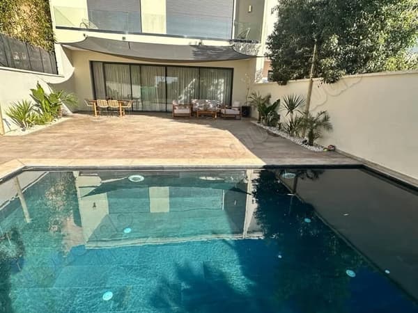 À vendre villa d'exception – route de tahanaoute