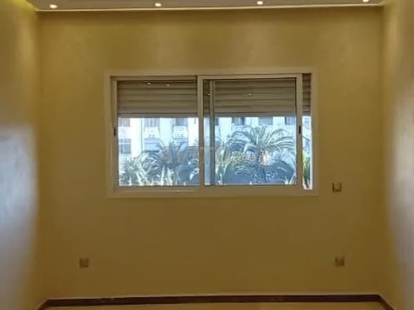 Appartement Ensoleillé à louer à Ain Sebaa