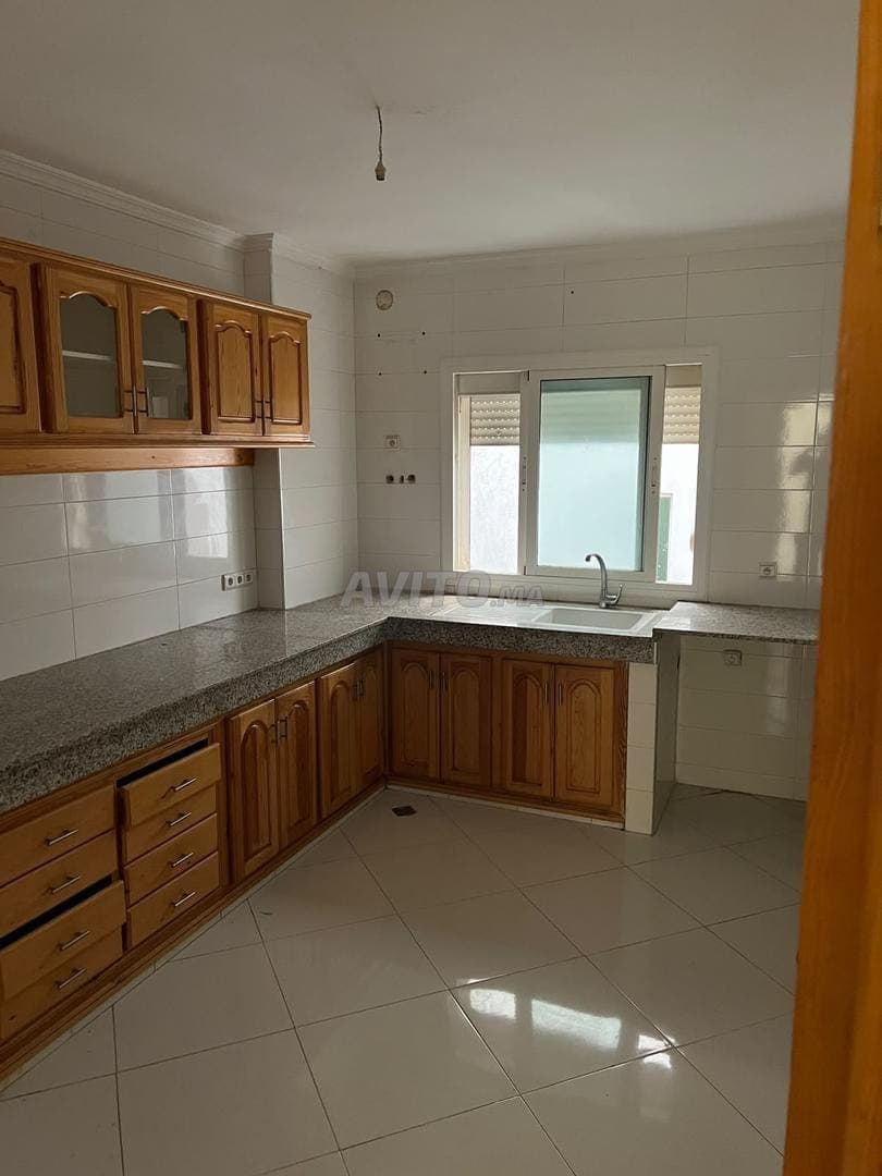 Bel appartement récent au centre de Taza