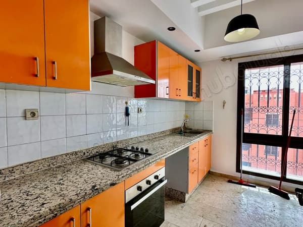 Vente jolie appartement vide à av abdelkrim El khatabi. 109 mètre