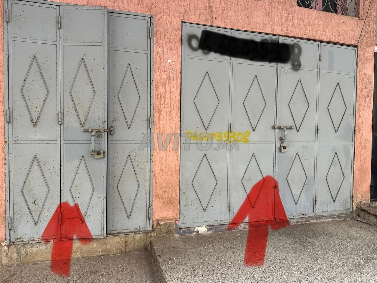 Winkel met mezzanine, toilet en keuken te koop