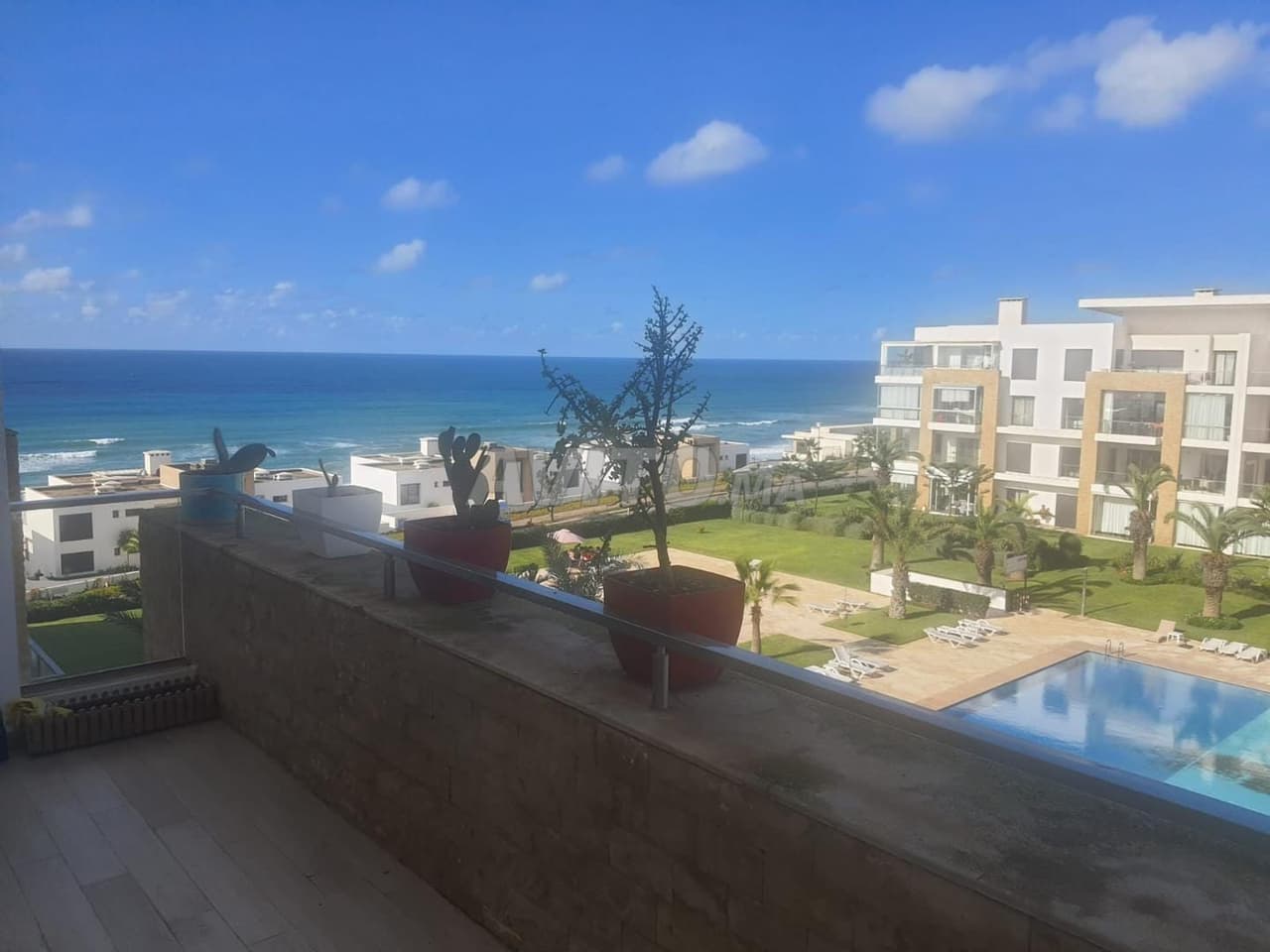 LOCATION APPARTEMENT MEUBLE PLAGE DES NATIONS