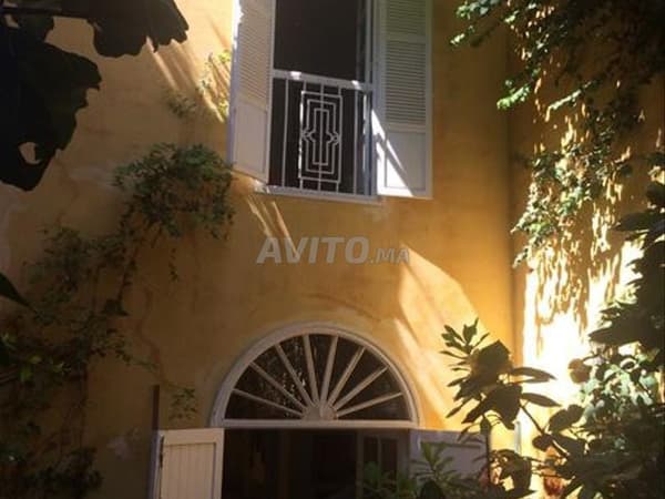 Maison traditionnelle authentique à vendre