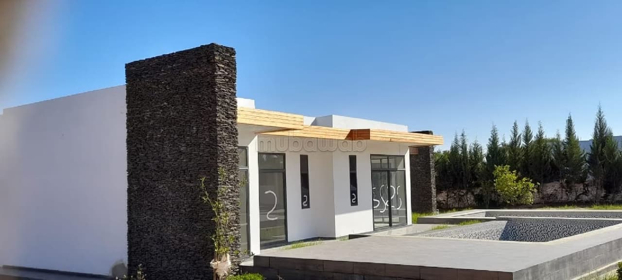 Charmante Villa onder Constructie