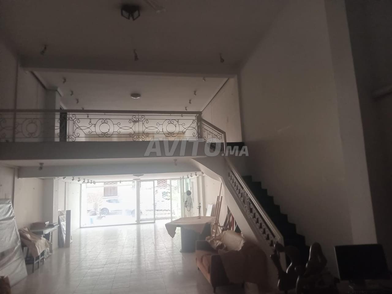 COMMERCIAL SPACE FOR RENT IN TRIANGLE D'OR