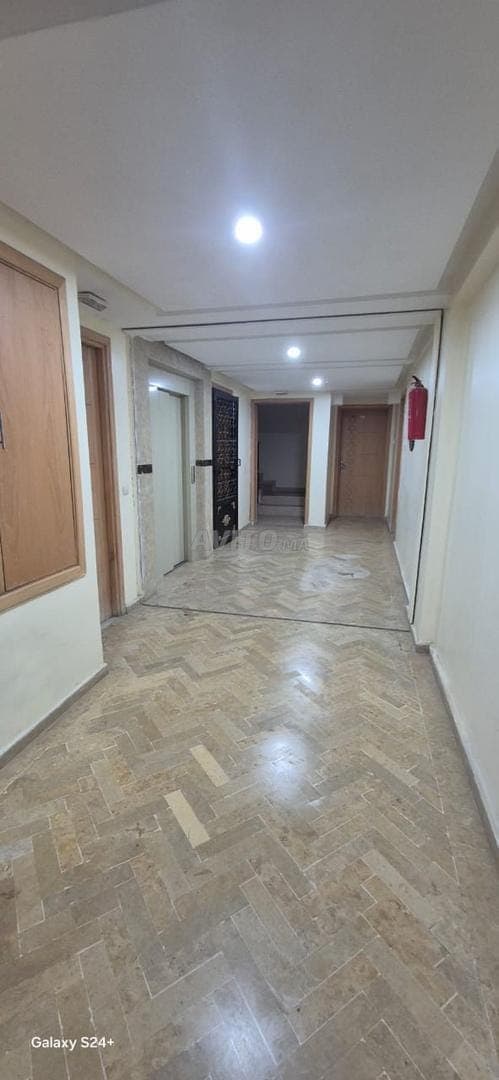 99 m2 apartment on Avenue Allal el Fassi