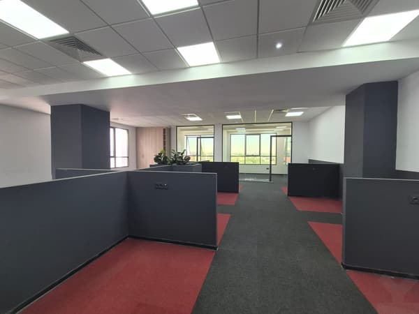 Offices 151 m² for rent in Casablanca Sidi Maarouf