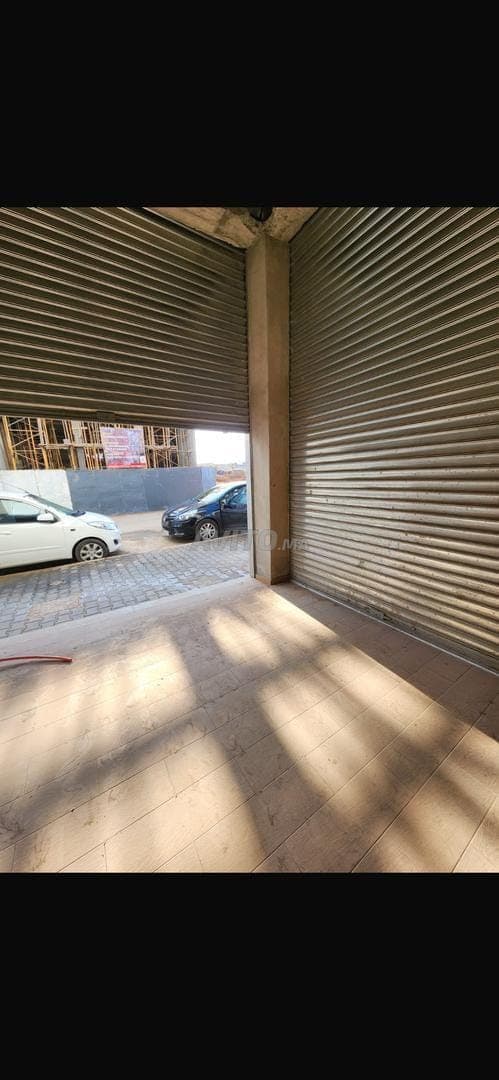 magasin à louer Temara, chouka 3 rideaux
