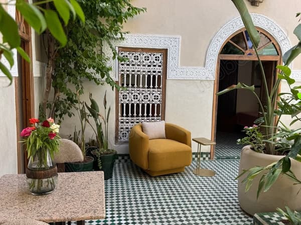 بيع دار بطابع في حي الزاوية العباسية