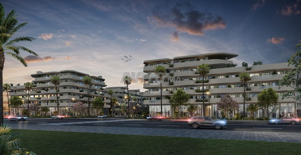 🏬 LOCAUX COMMERCIAUX À VENDRE – Central Hills