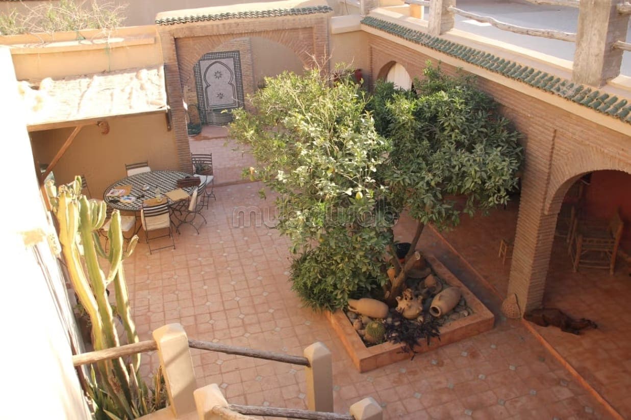 Joli riad en zone agricole