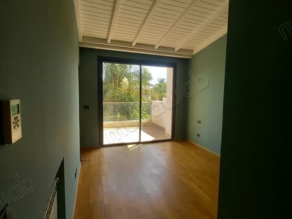 Luxury house, villa in a Palmeraie row home for sale in Ville Verte. Surface 375…