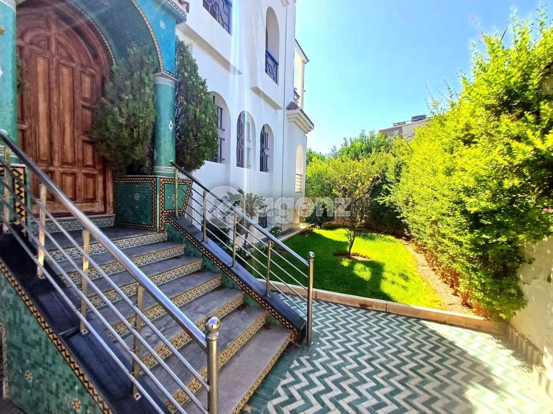 Villa in vendita 411 m², 6 camere Champ de course Fès