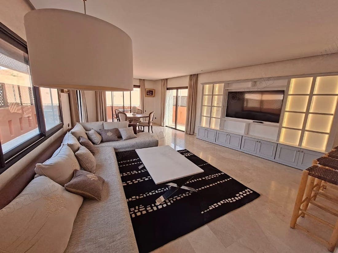Atypique appartement avec 75m² de terrasse