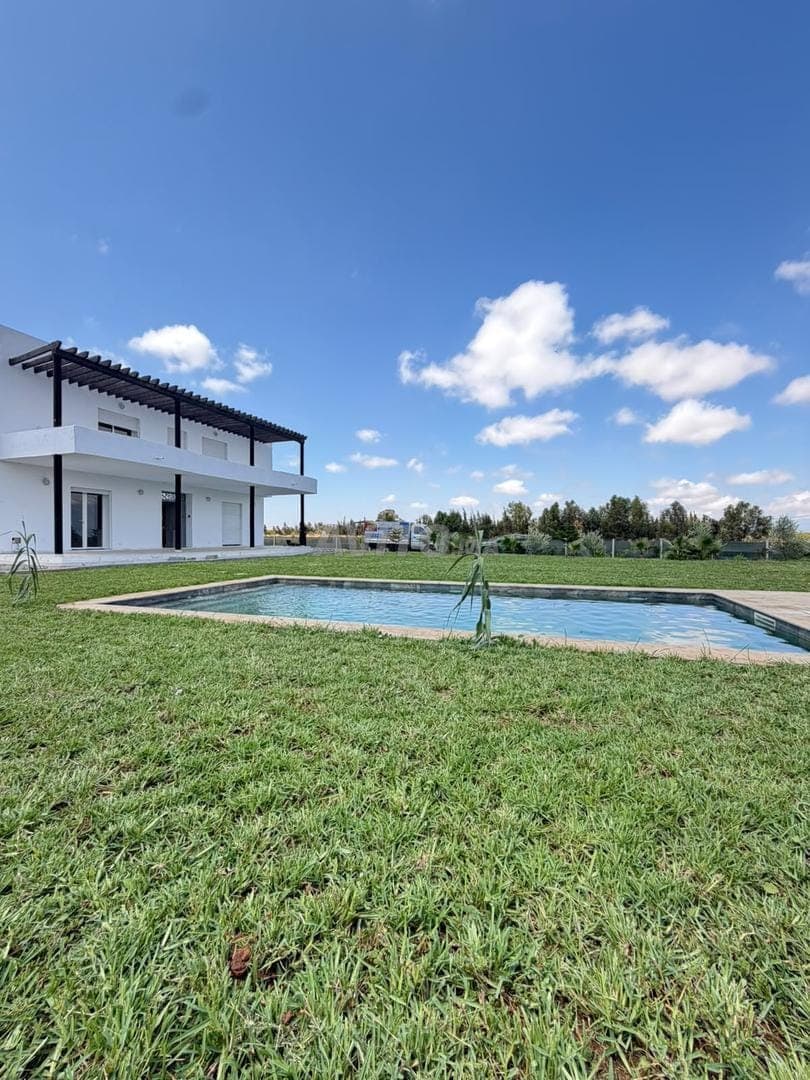 Farm with villa and private pool for rent