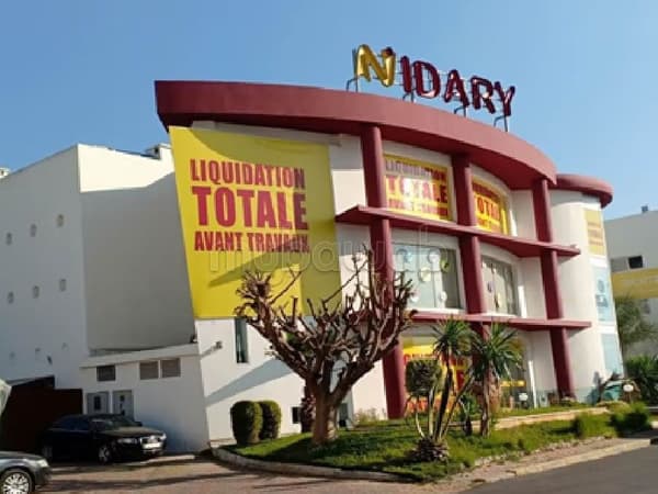 Exceptional commercial centre for sale in Californie