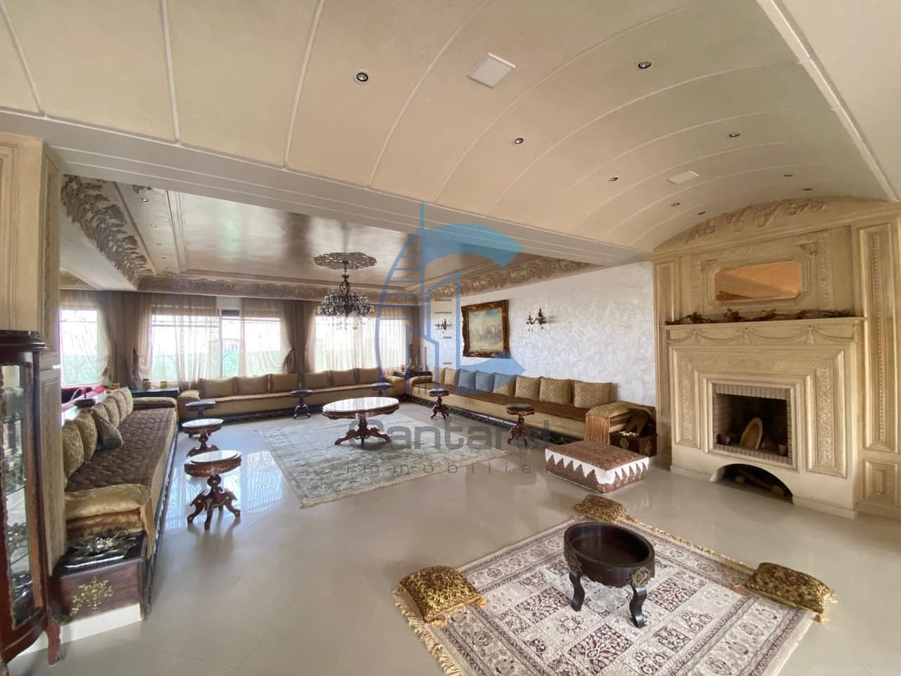 À VENDRE VILLA AVEC JARDIN À NASSIM
