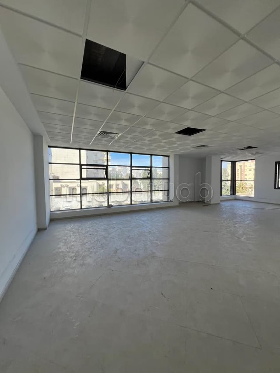 Plateaux Bureaux en vente – Quartier Administratif