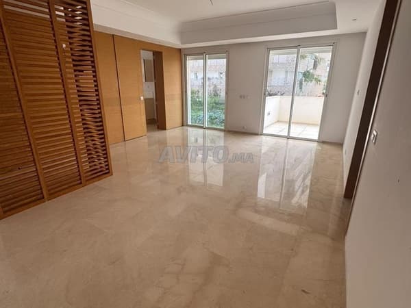 Empty Apartment for Rent in Casa Finance City